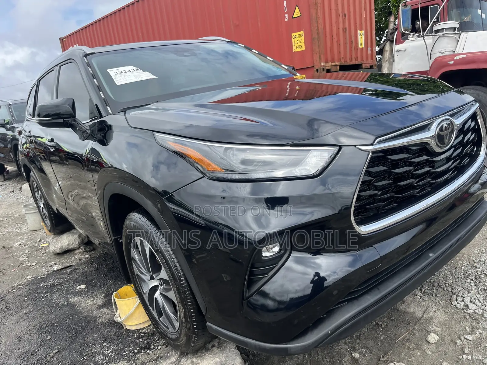 Toyota Highlander XLE 2021 Black