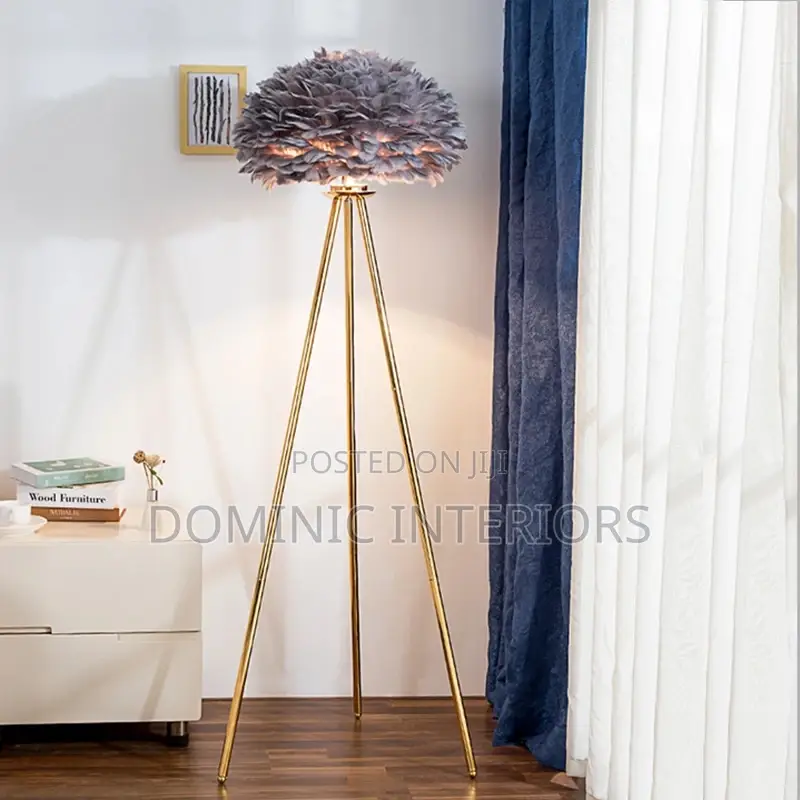 Feathers Floor Lamp