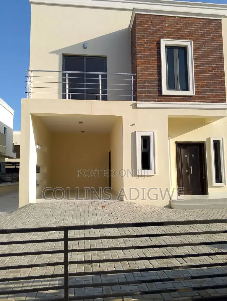 4bdrm Duplex in Chevron Drive Lekki for sale