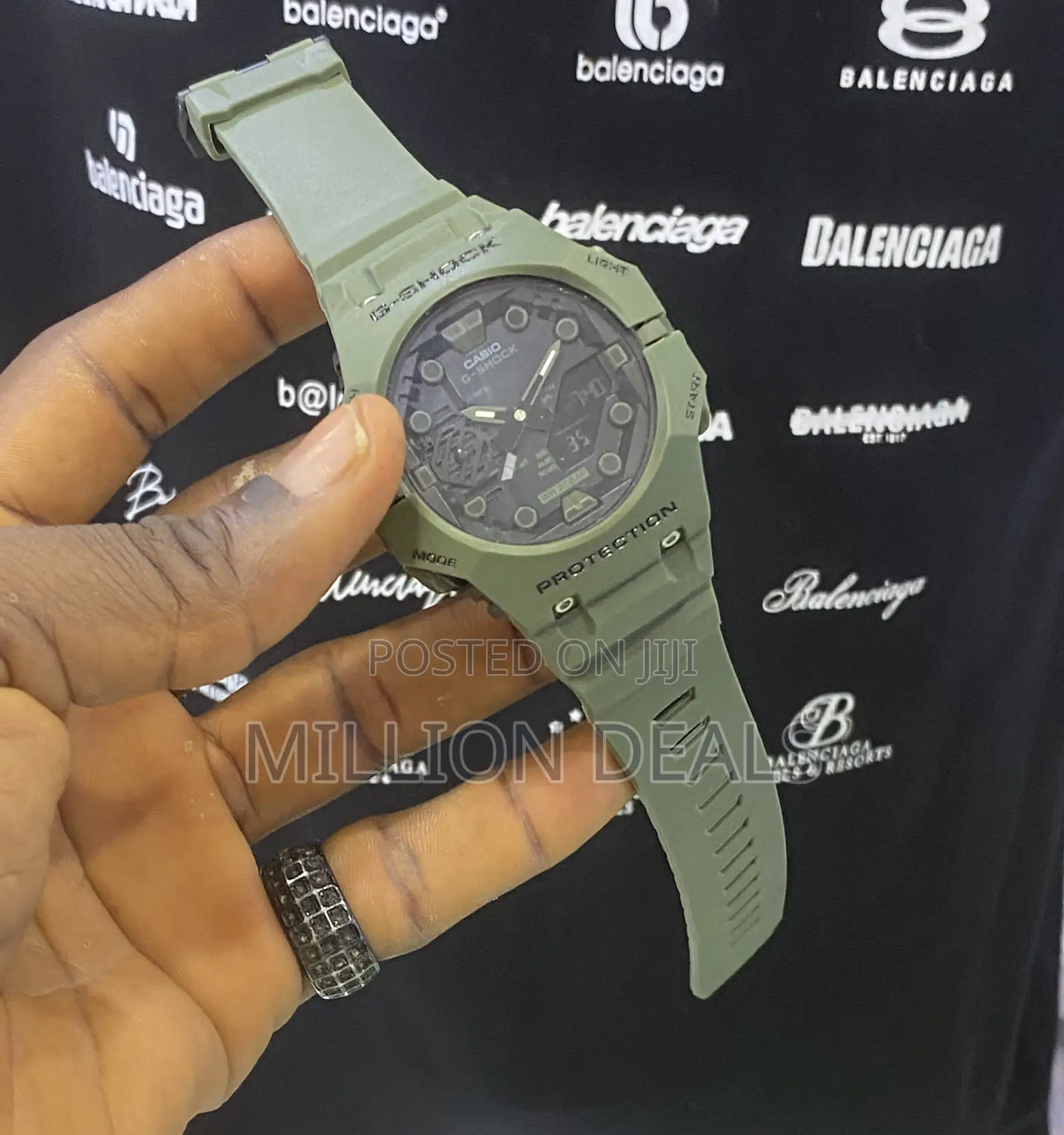Rubber Strap Men’S Wrist Stylish Watch