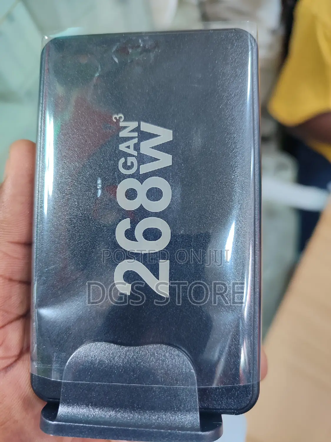 The Lion Gan Pro Desktop Fast Charger Gan 268w