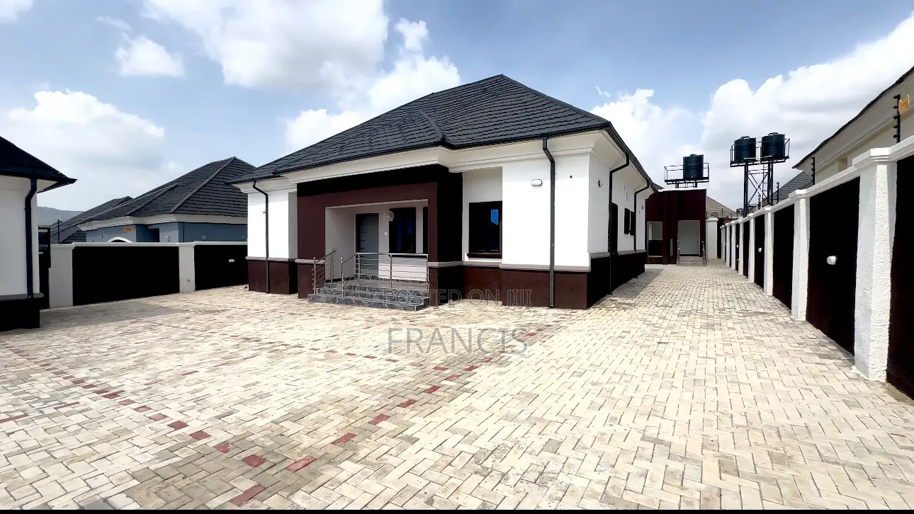 3bdrm Bungalow in Efab Queens, Gwarinpa for sale