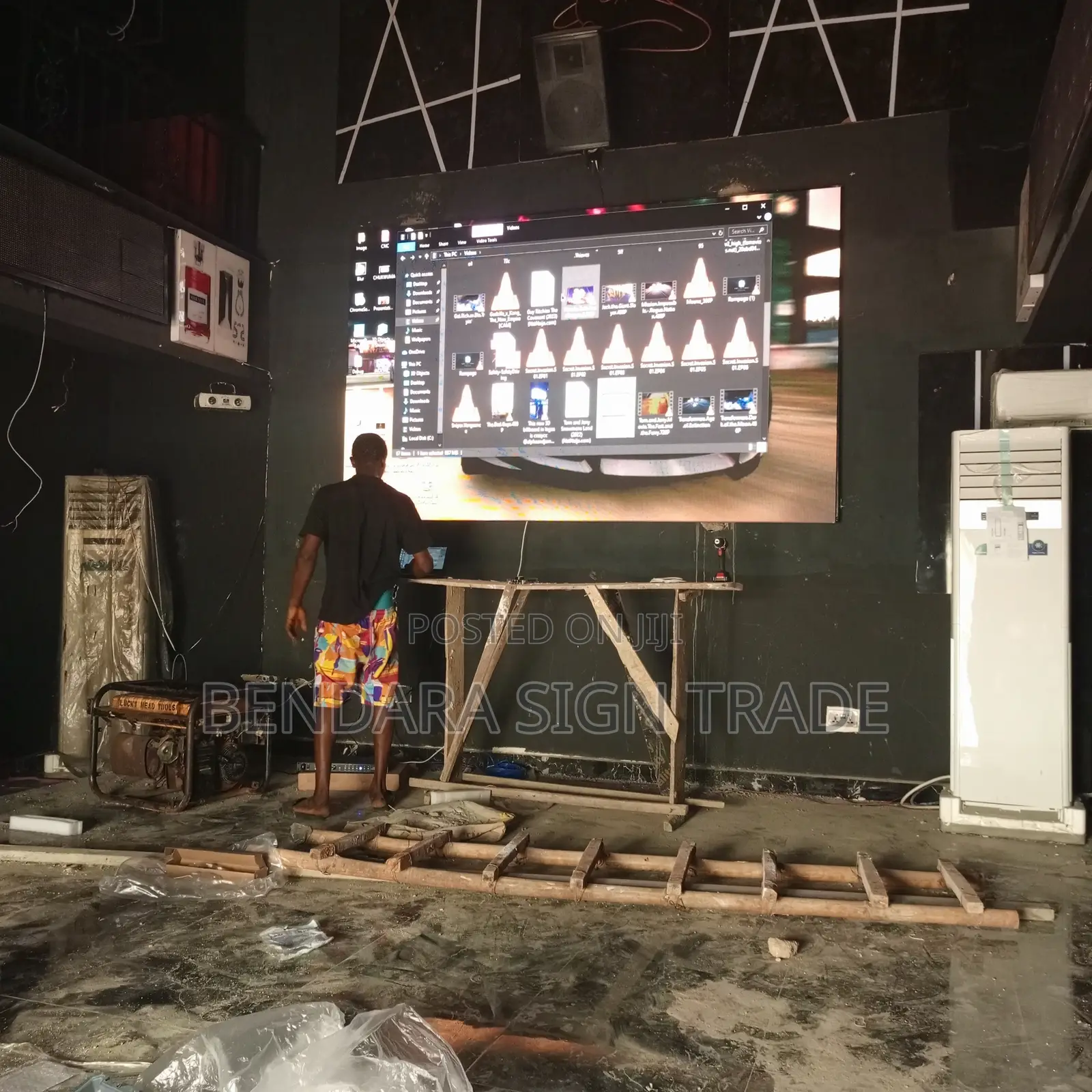 9ft by 6ft Indoor Club Screen 6sqm