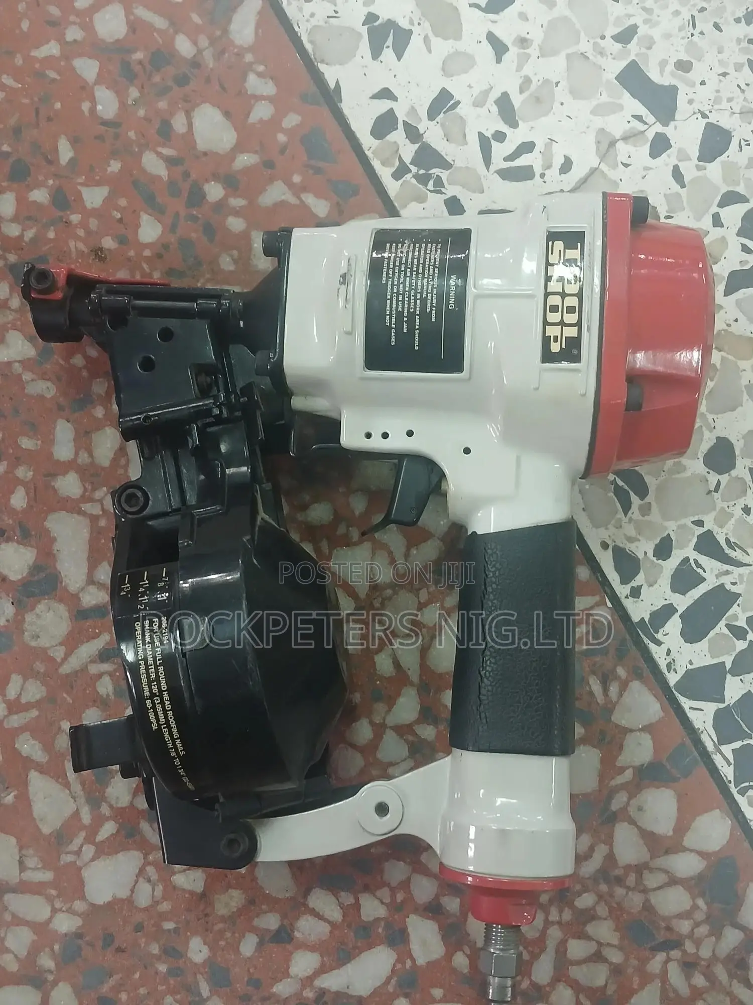 TOOL SHOP 7⁄8 - 1 3⁄4 Inch Pneumatic Nail Gun 208-2194