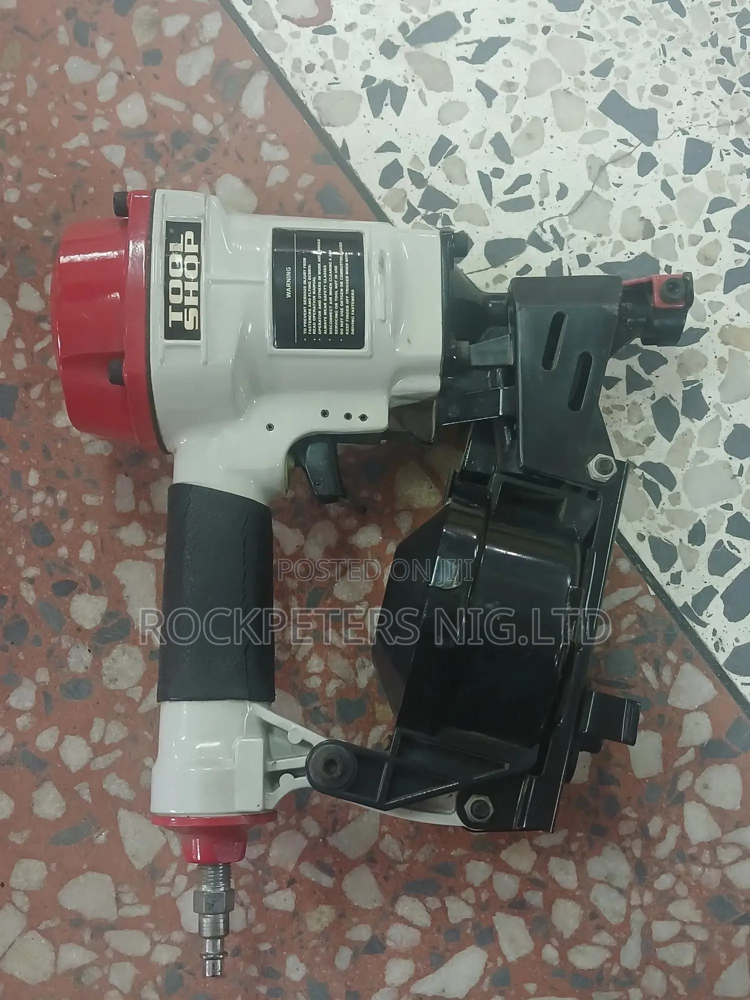 TOOL SHOP 7⁄8 - 1 3⁄4 Inch Pneumatic Nail Gun 208-2194