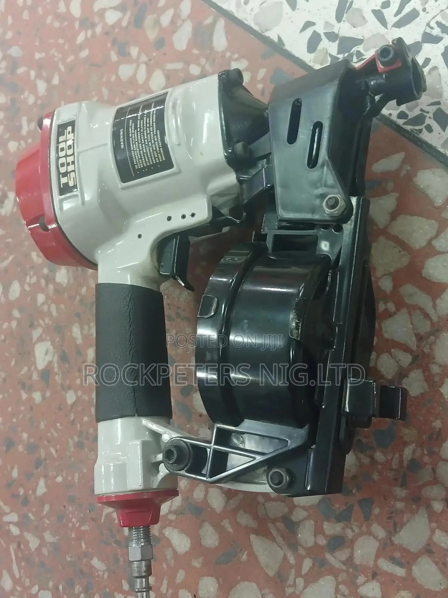 TOOL SHOP 7⁄8 - 1 3⁄4 Inch Pneumatic Nail Gun 208-2194