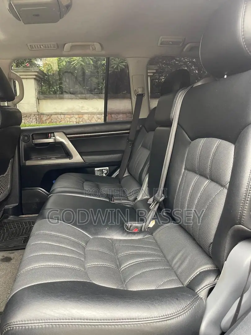 Toyota Landcruiser Available For Hire And Rental.