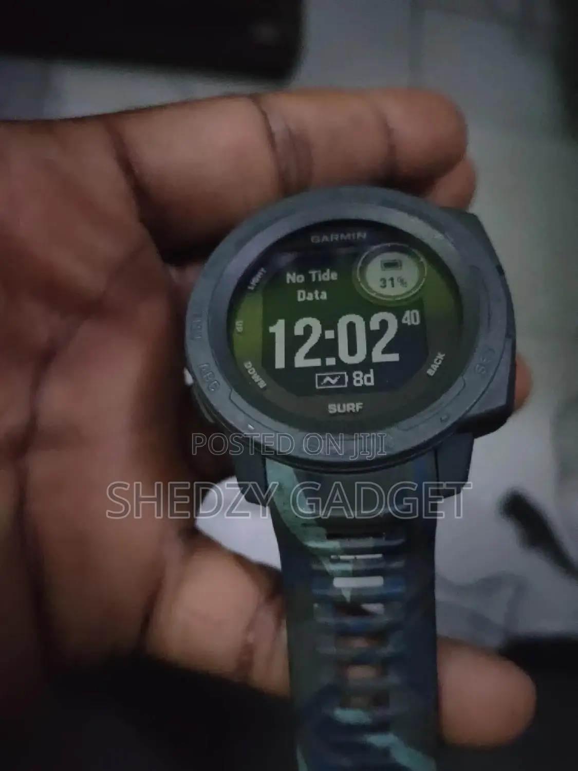 Garmin Instinct Solar Surf, Rugged Outdoor Smartwatch