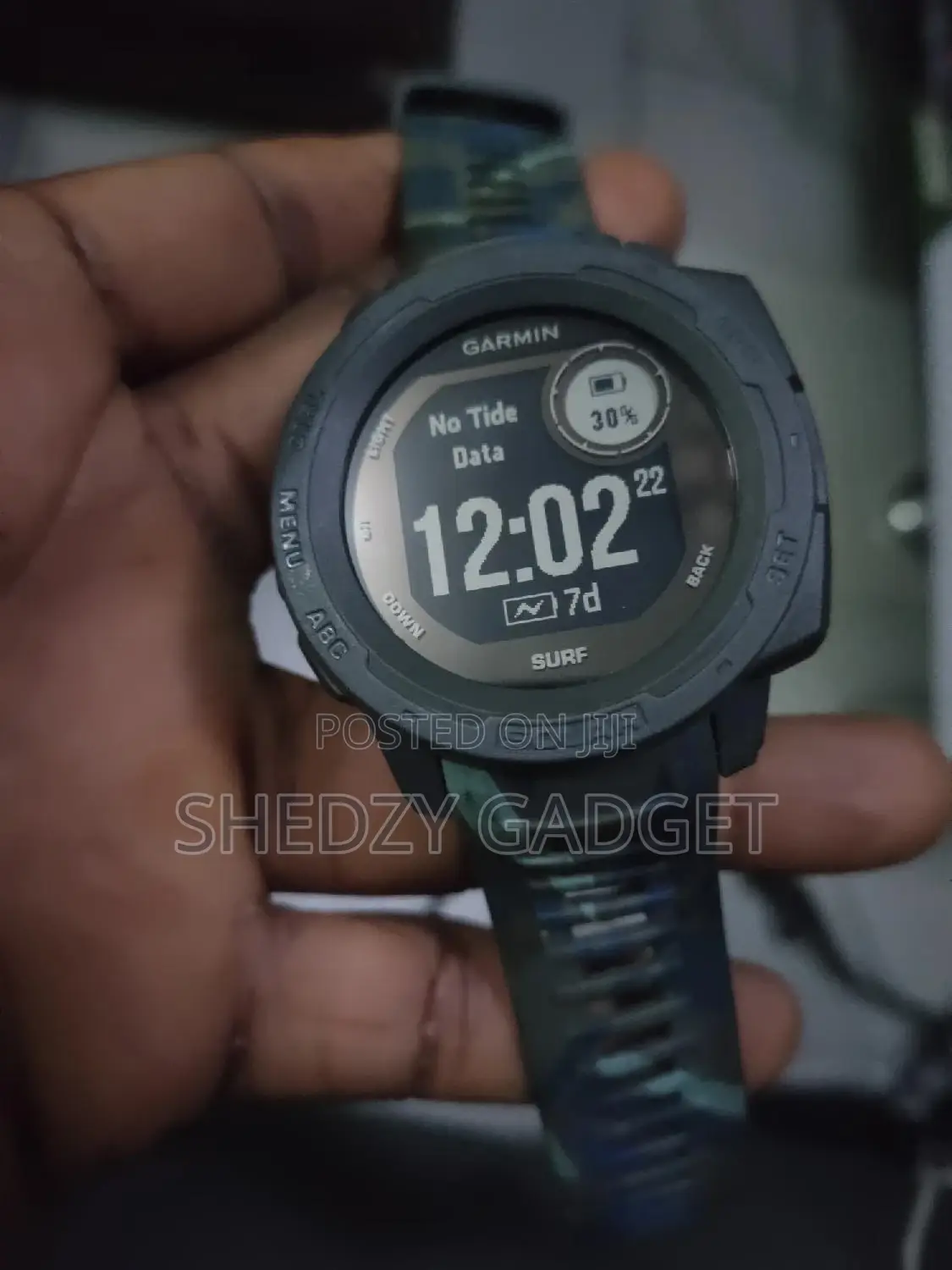 Garmin Instinct Solar Surf, Rugged Outdoor Smartwatch