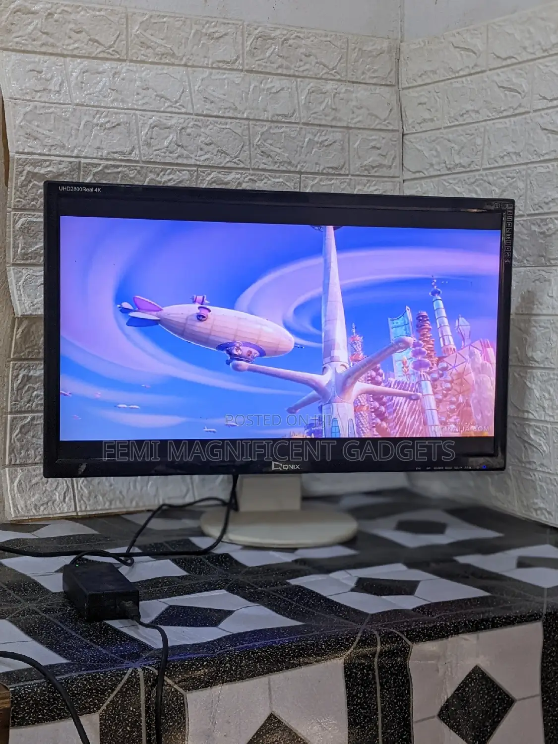 QNIX 28 Inches 3840x2160 UHD Monitor HDMI.