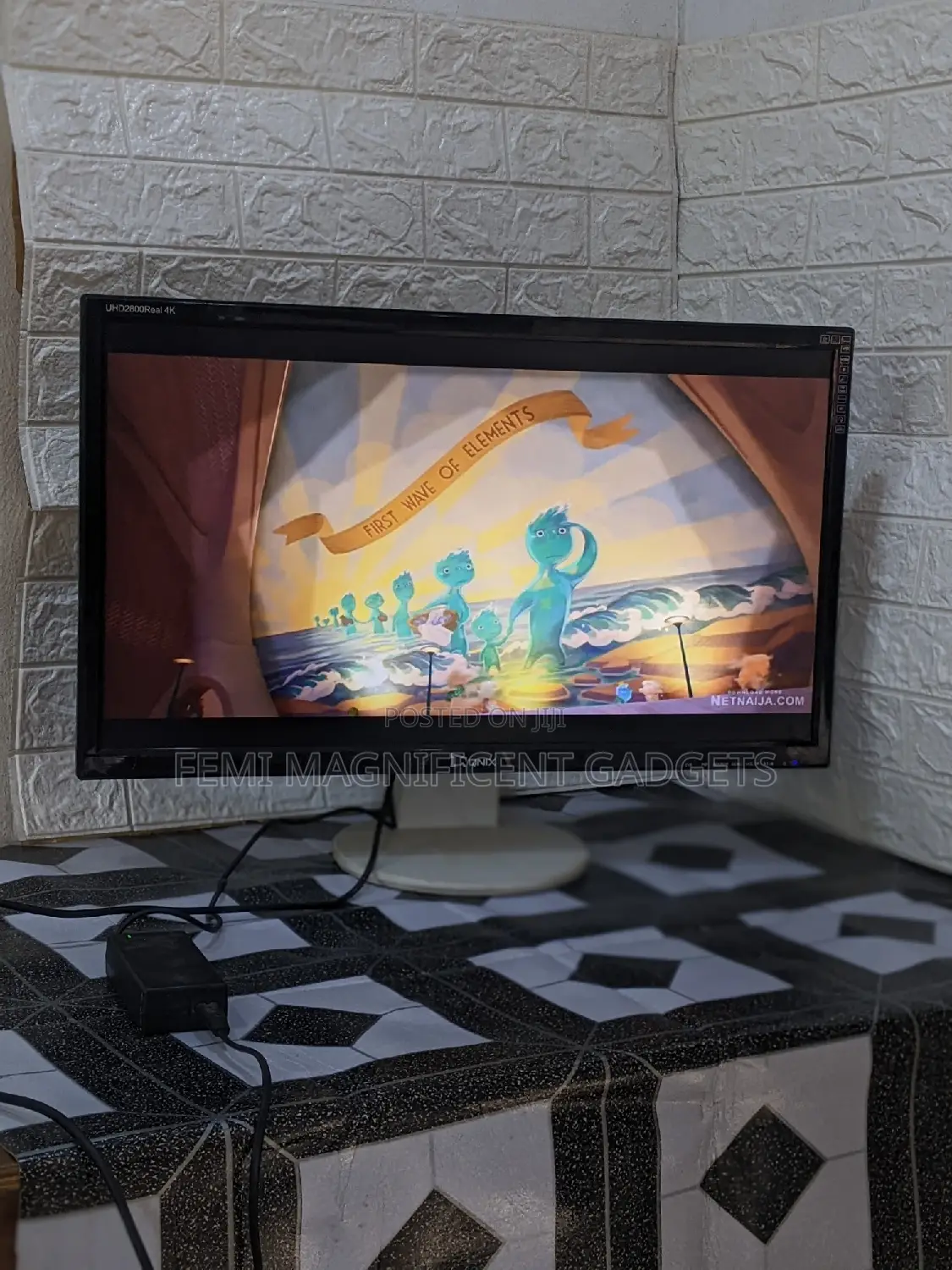QNIX 28 Inches 3840x2160 UHD Monitor HDMI.