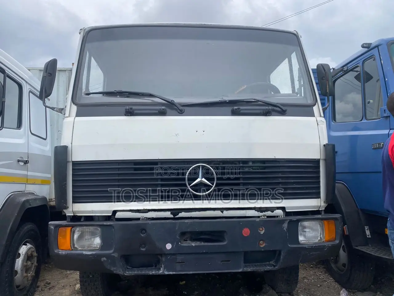 Mercedes Benz 814 V6 2002 White