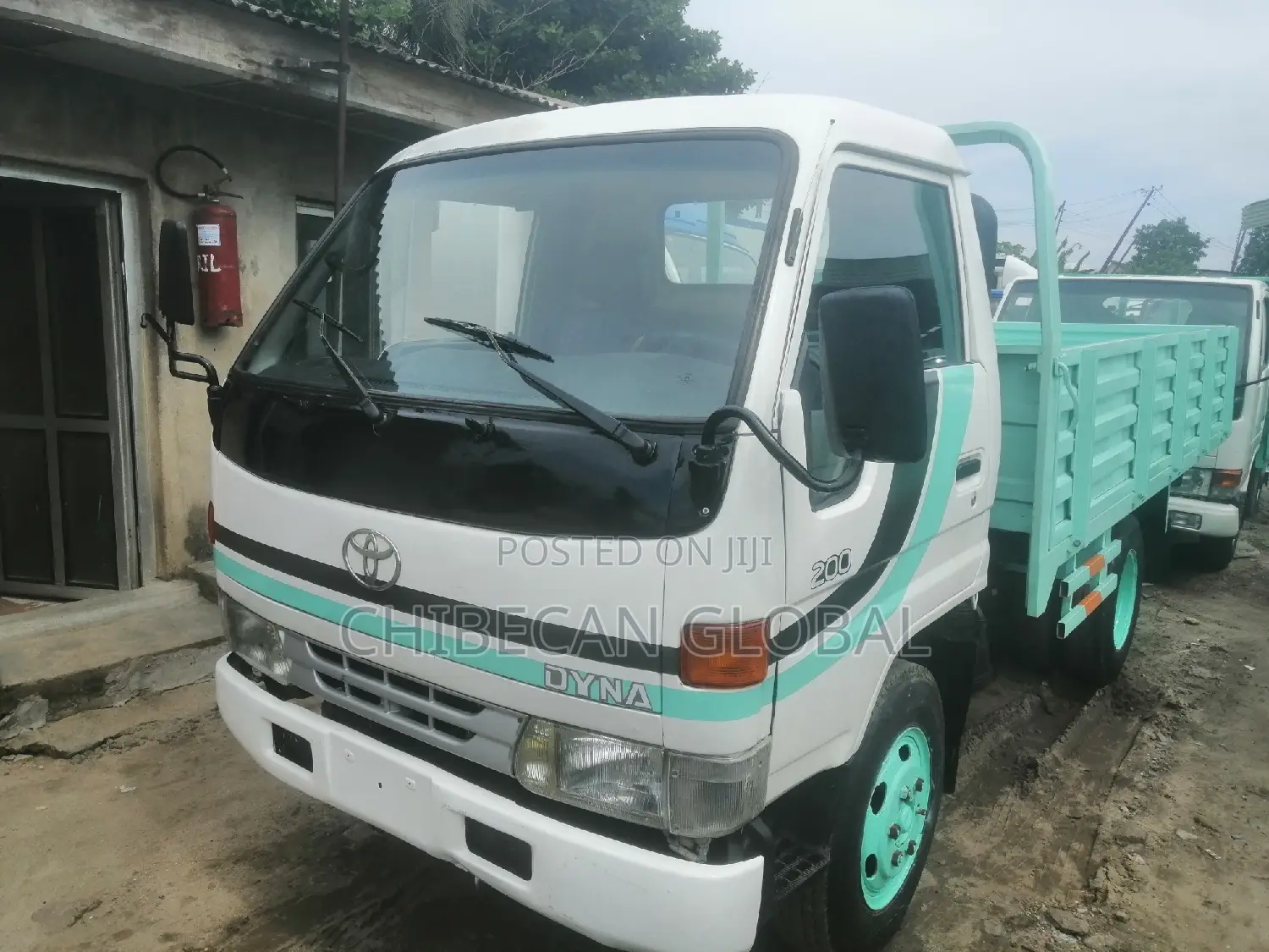 Toyota Dyna 200 Pickup Truck 6tyres Petrol Foreign Used