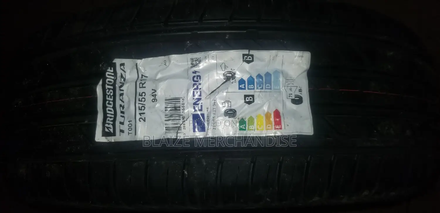 215/55/17 Briston Tyre