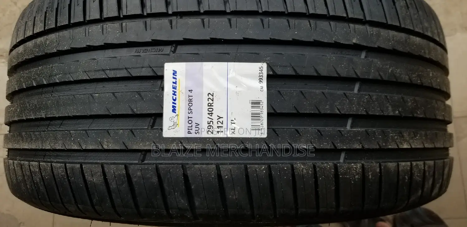 295/40/22 Michelin Tyre