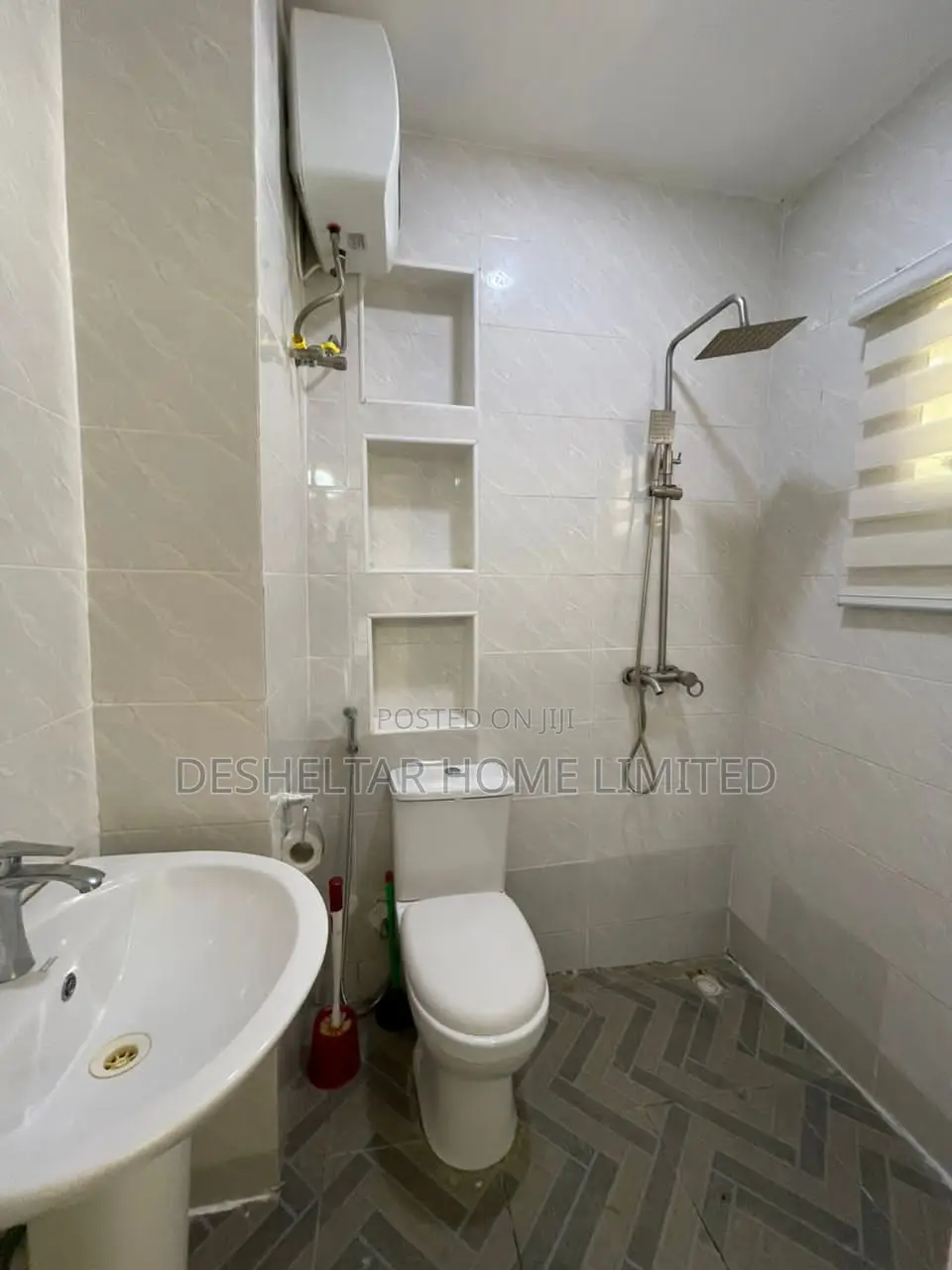 Furnished 2bdrm Block of Flats in New Horizon Estate, Ikate-Elegushi