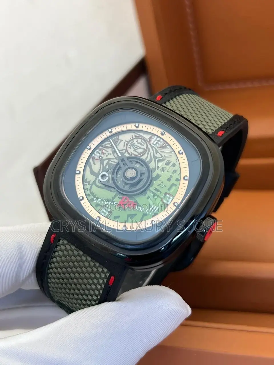 Sevenfriday Luxury Leather Strap Wrist Watches
