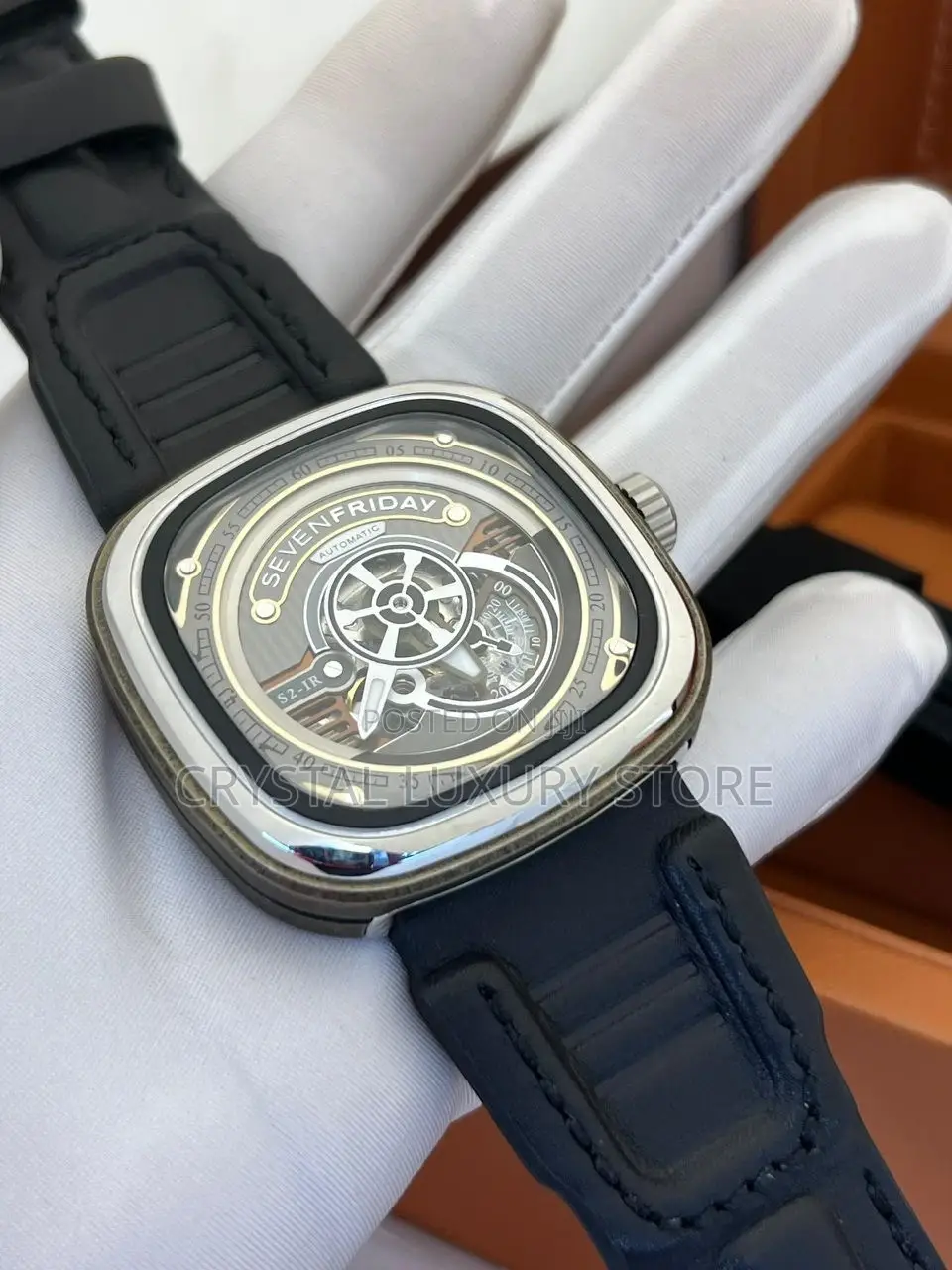 Sevenfriday Luxury Leather Strap Wrist Watches