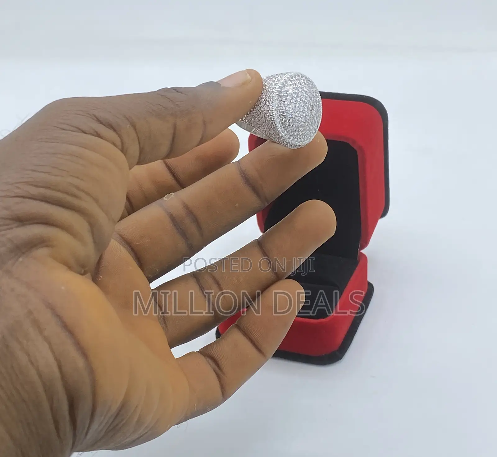 Iced Luxe Men’S Studded Stone Ring Silver