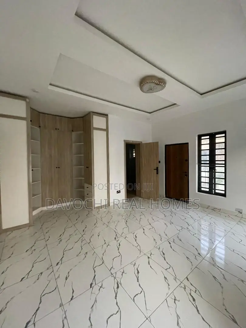 4bdrm Duplex in Ologolo Estate, Lekki for rent