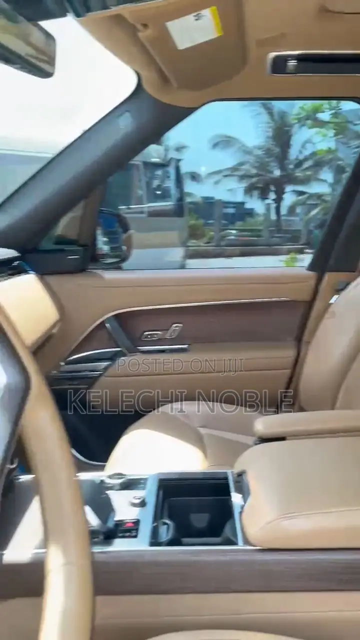 Land Rover Range Rover Vogue 2023 Blue
