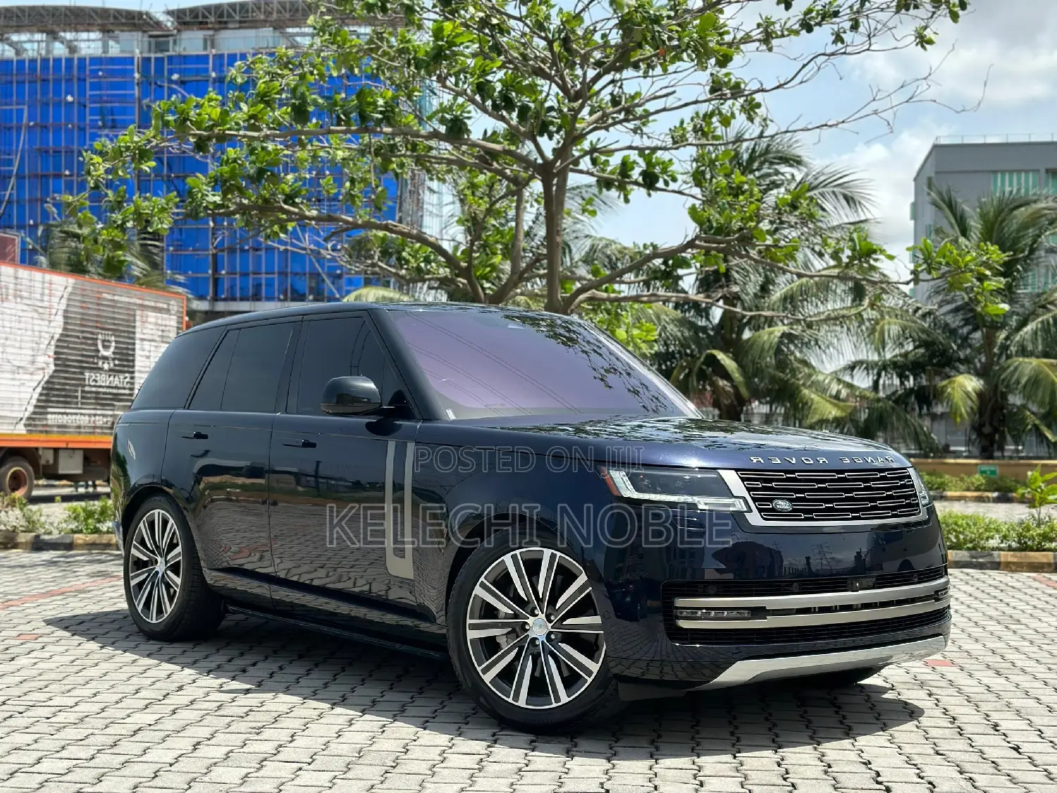Land Rover Range Rover Vogue 2023 Blue