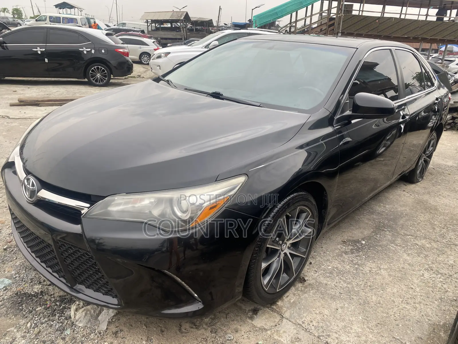 Toyota Camry 2016 Black