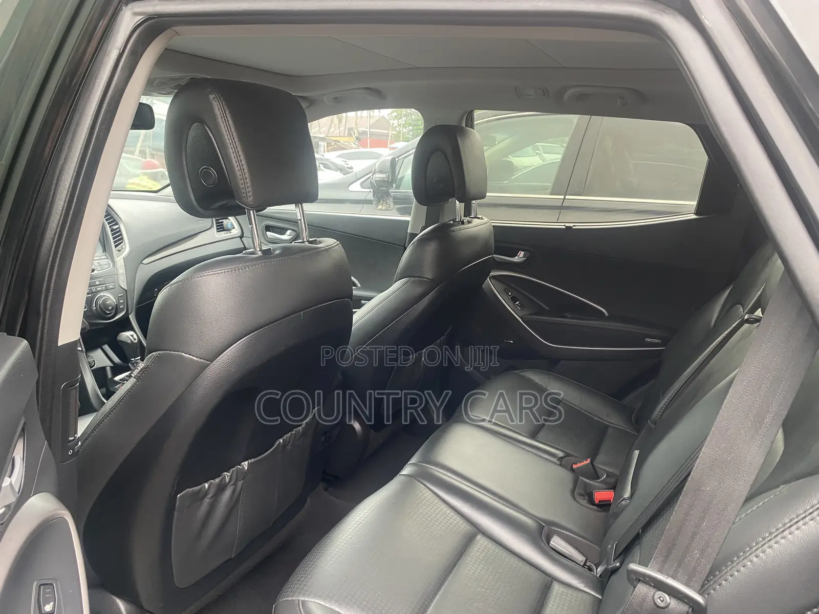 Hyundai Santa Fe SE AWD 2016 Black