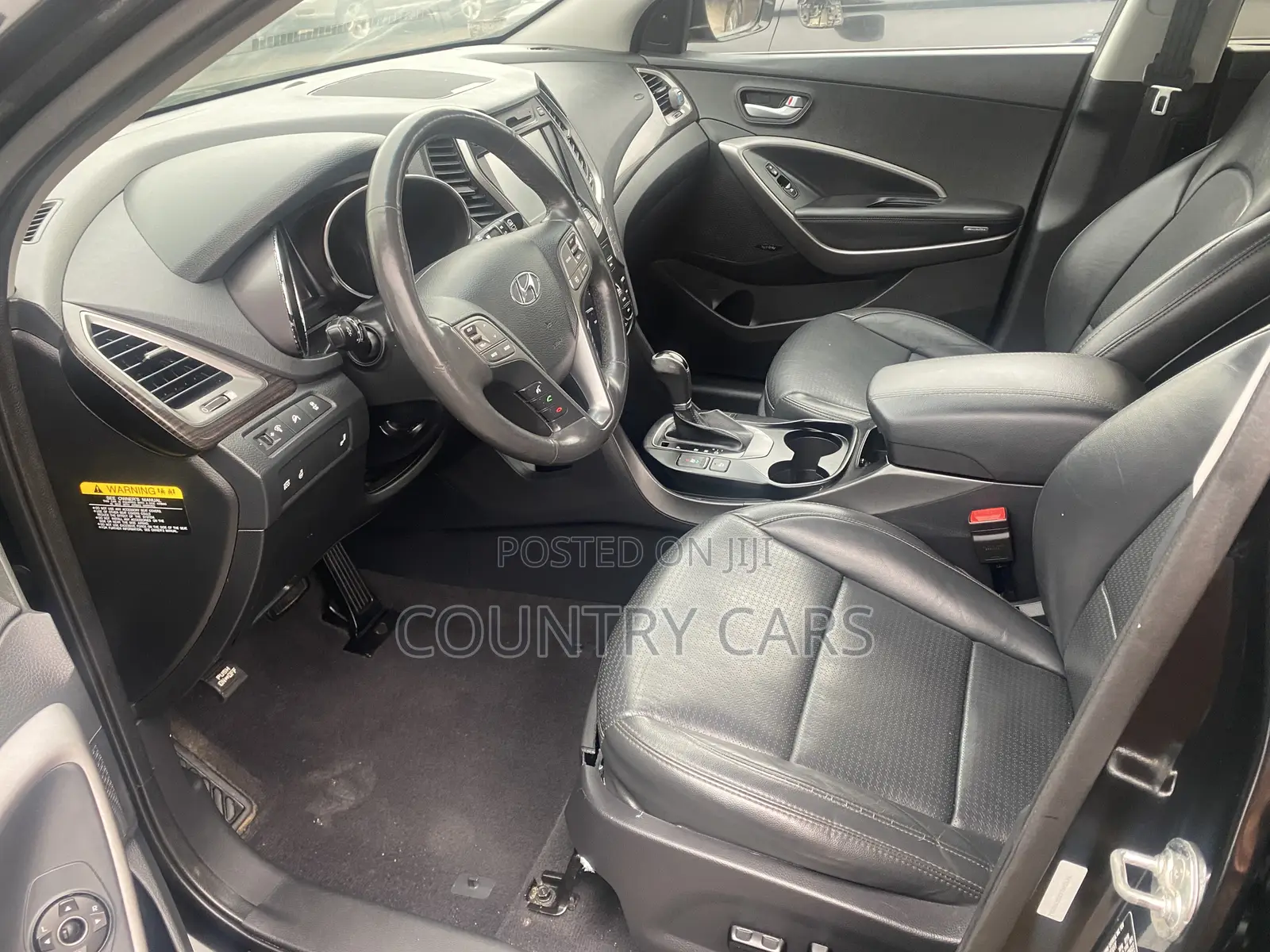 Hyundai Santa Fe SE AWD 2016 Black