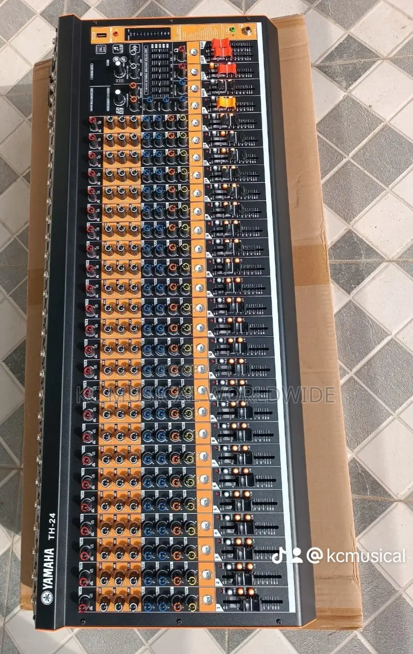 24chanels Yamaha Mixer