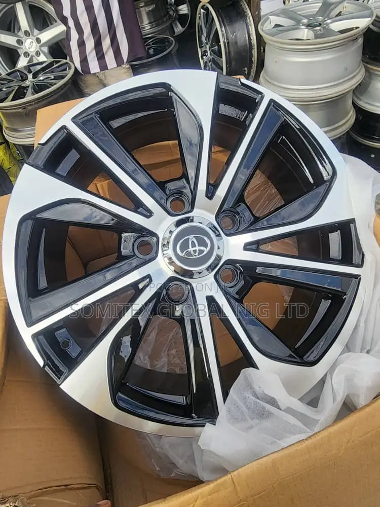 Toyota Land Cruiser 20inch Rim!