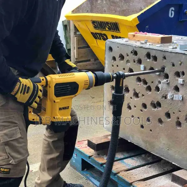 Dewalt 1100watts Rotary Hammer D25501K