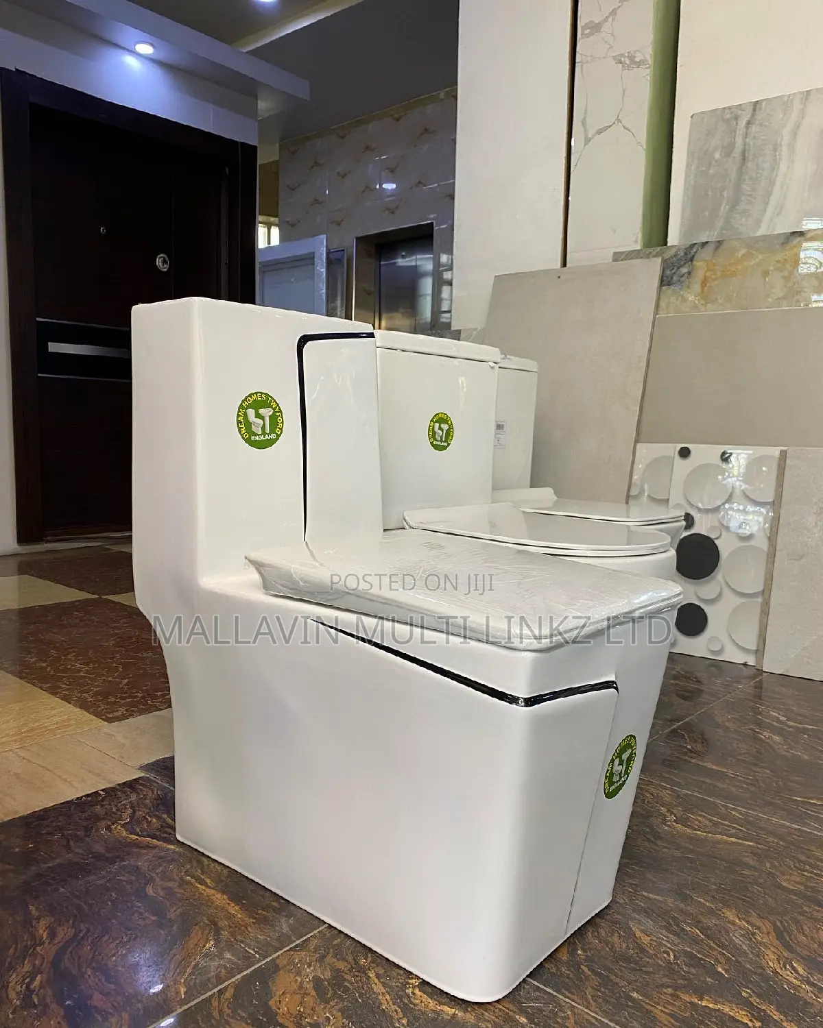 Executive One-piece Toilet Seats ( Wc) With Basin