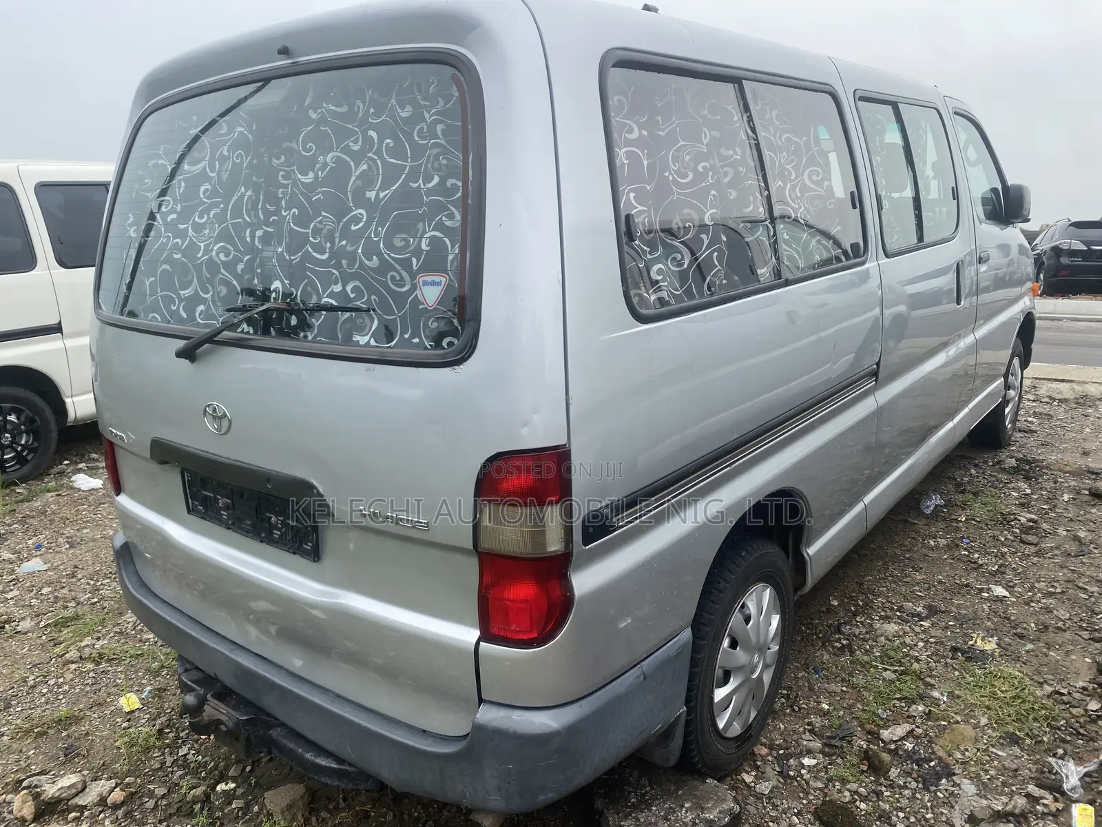 Toyota HiAce 2005 Grey