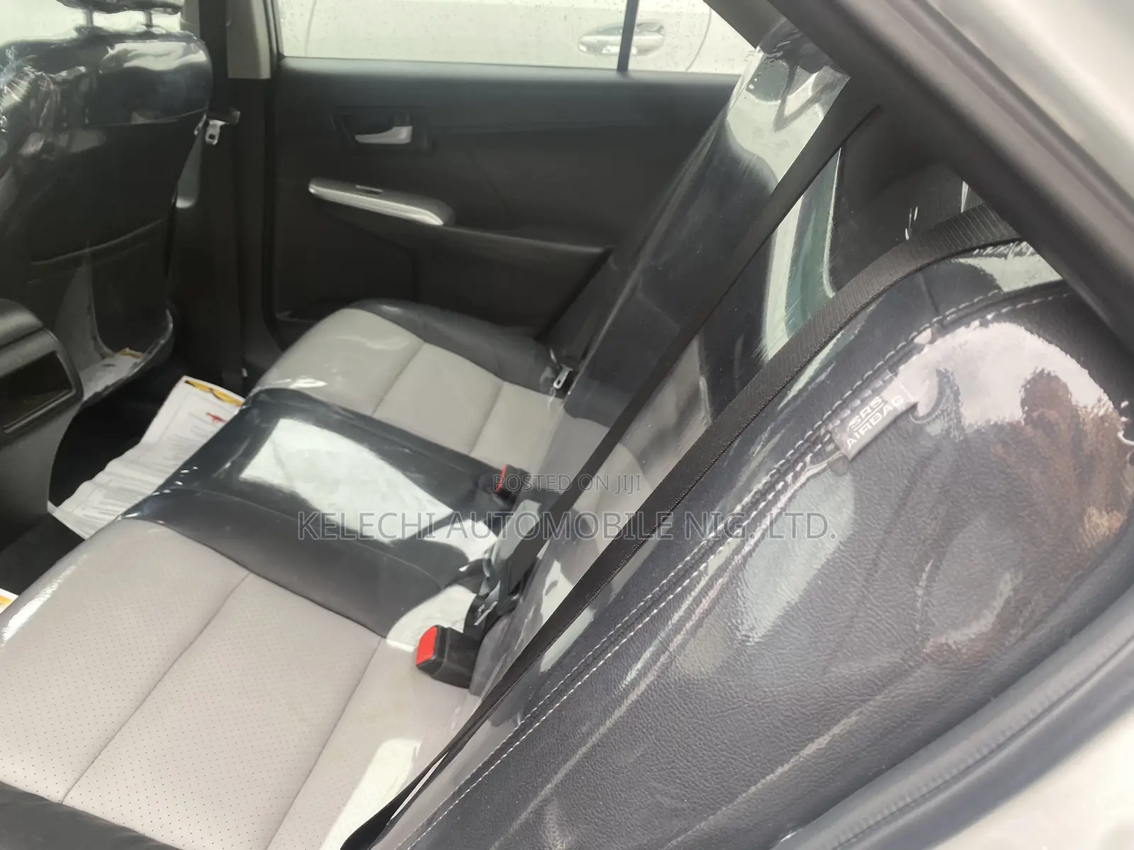Toyota Camry SE 4dr Sedan (2.5L 4cyl 6A) 2012 White