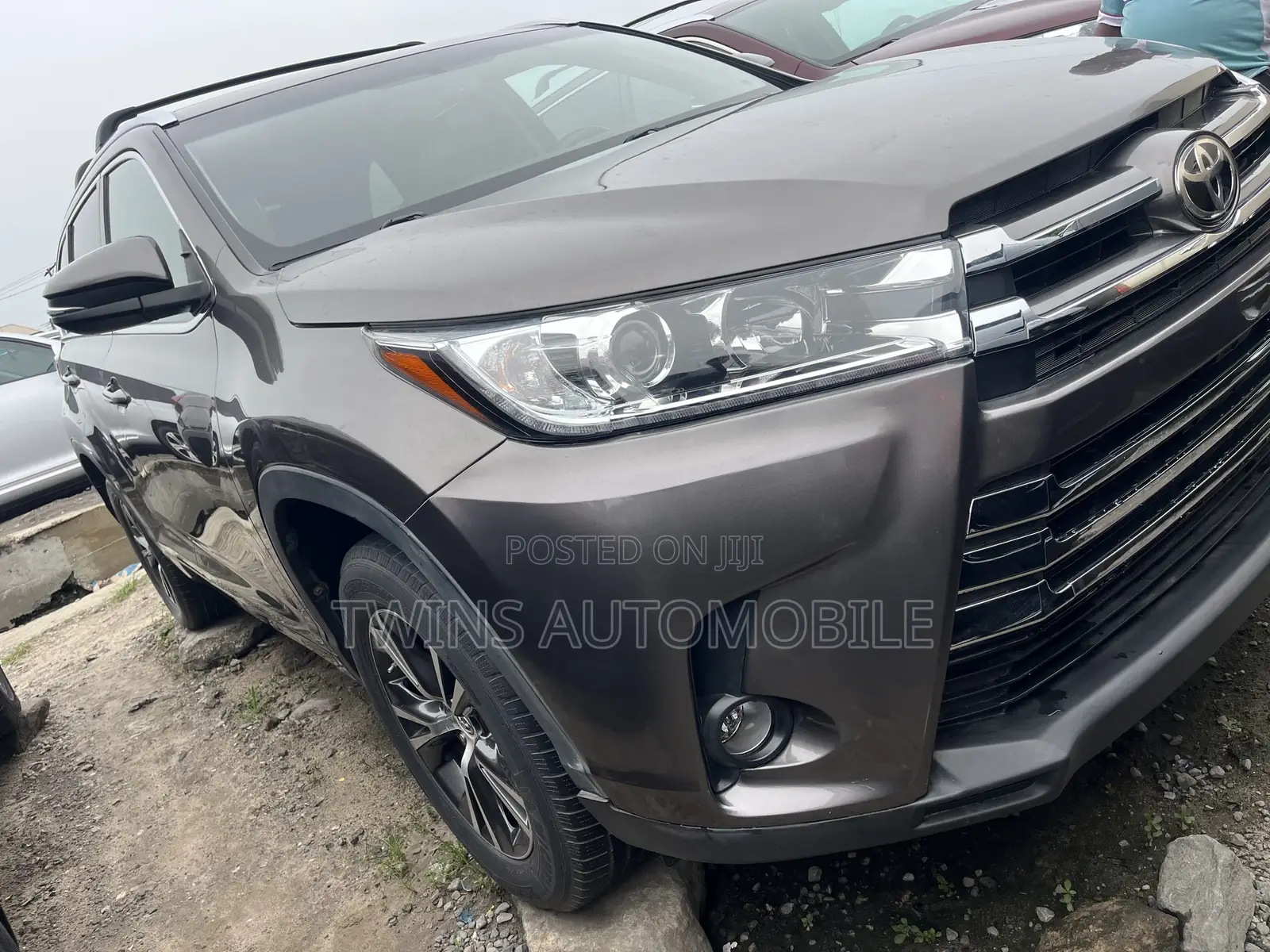 Toyota Highlander XLE V6 4x4 (3.5L 6cyl 6A) 2016 Gray