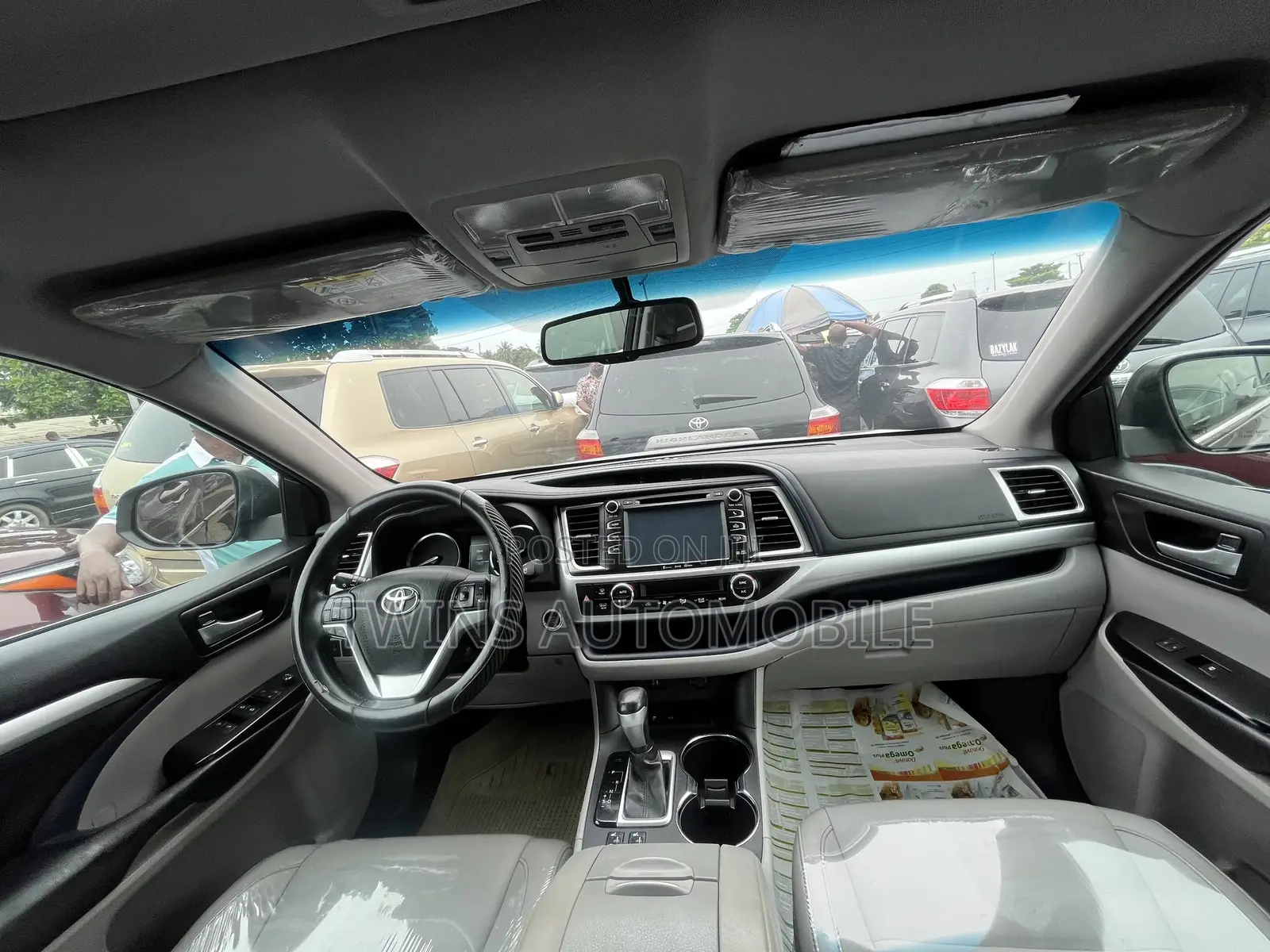 Toyota Highlander XLE V6 4x4 (3.5L 6cyl 6A) 2016 Gray