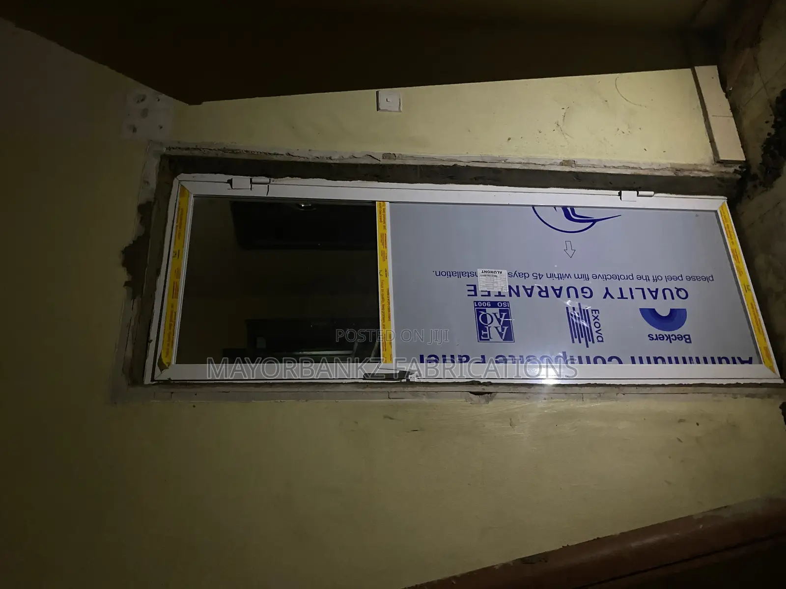 Aluminium Toilet Door With Mirror