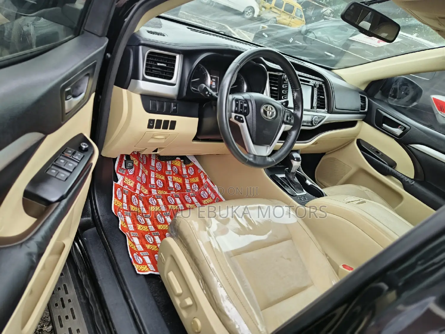 Toyota Highlander XLE 4x4 V6 (3.5L 6cyl 8A) 2017 Black