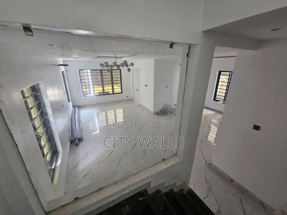 5bdrm Duplex in Banana Island, Ikoyi for sale