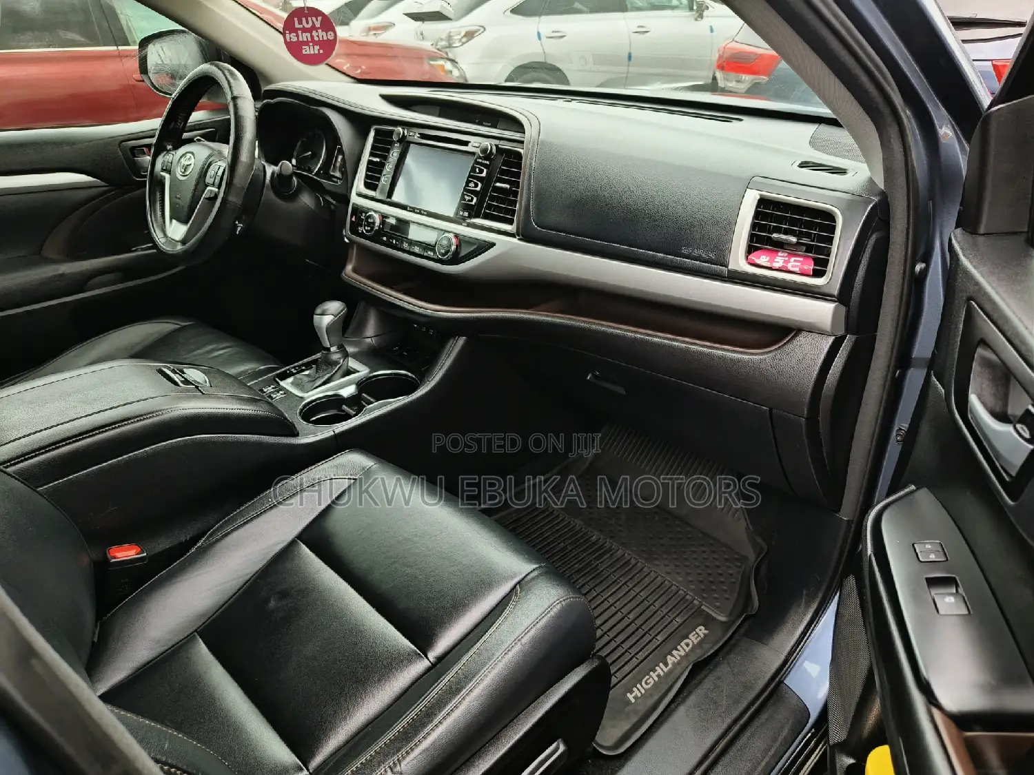 Toyota Highlander XLE 4x4 V6 (3.5L 6cyl 8A) 2018 Blue