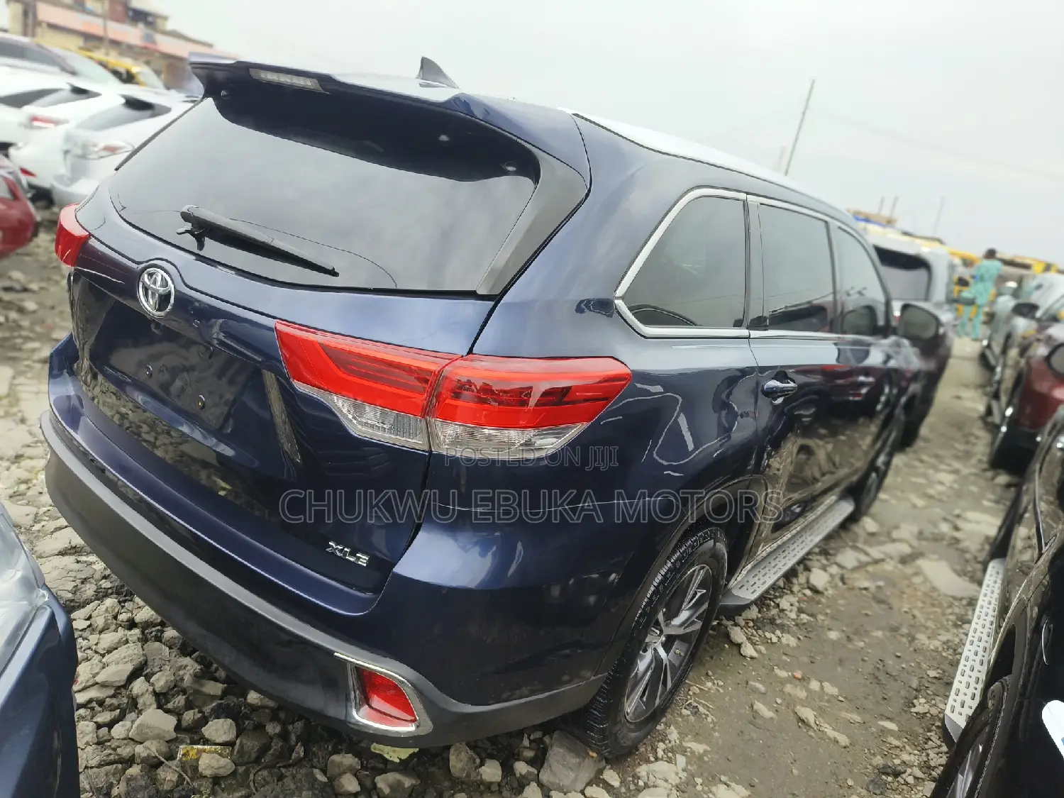 Toyota Highlander XLE 4x4 V6 (3.5L 6cyl 8A) 2017 Blue