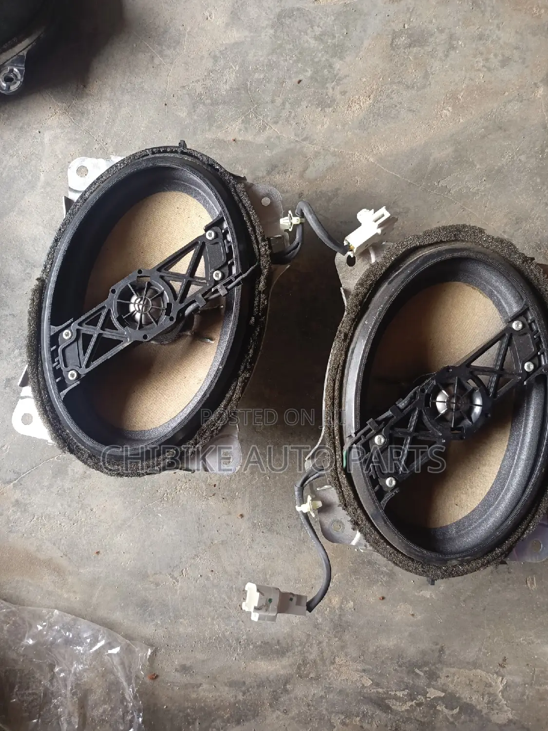 Tokubo Back Speaker Camry Jbl Woofer