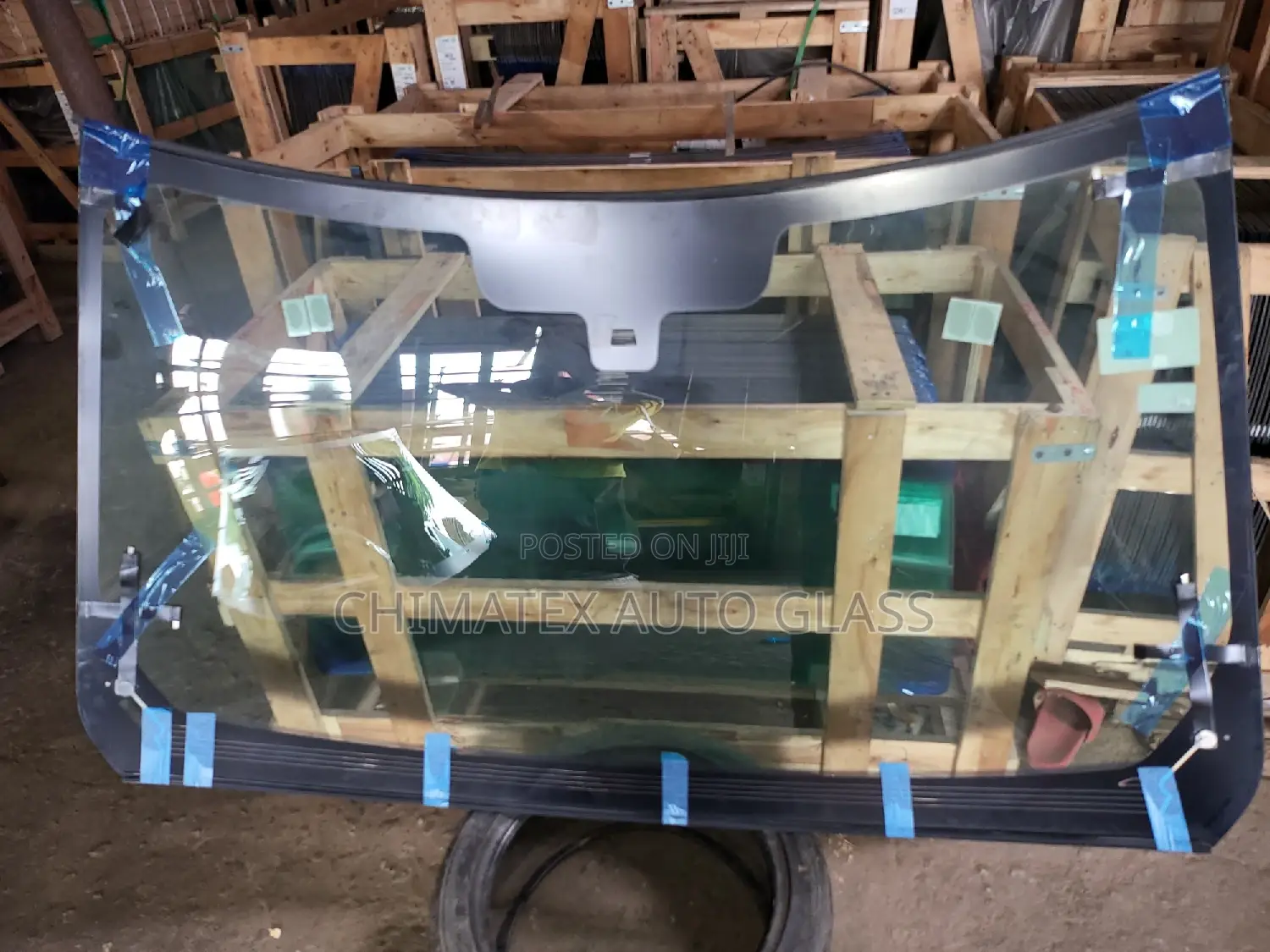 Range Rover Vogue 2017 HSE Windscreen Glass