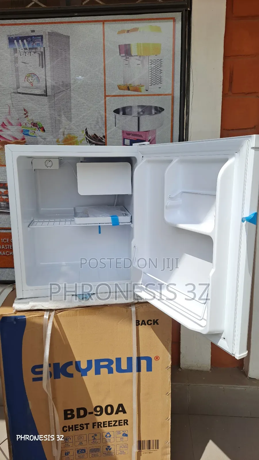 Skyrun 55L Bed Side Refrigerator BCD-55A