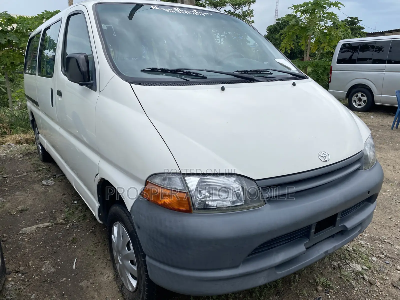 Toyota Grand HiAce 2007 White