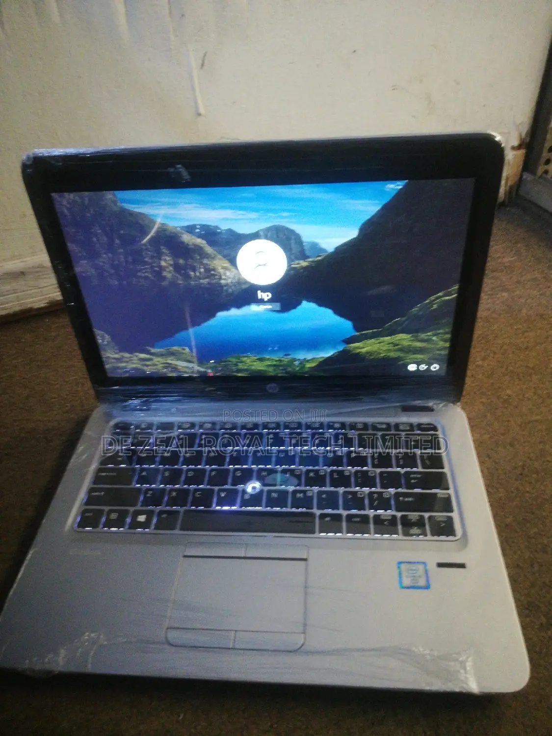 Laptop HP EliteBook 820 G3 8GB Intel Core I5 SSD 256GB