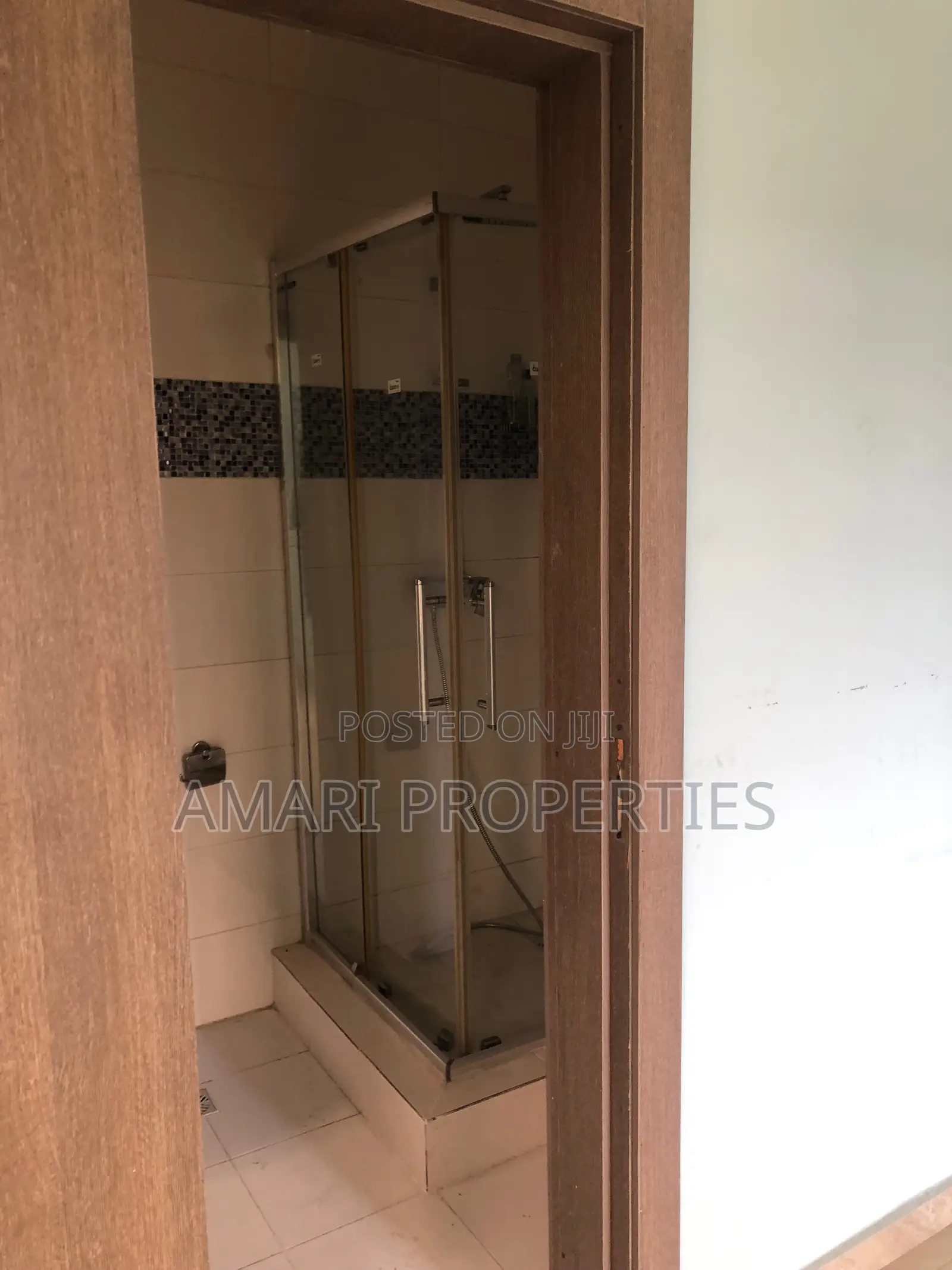 4bdrm Duplex in Royal Palm Estate, Ajah for rent