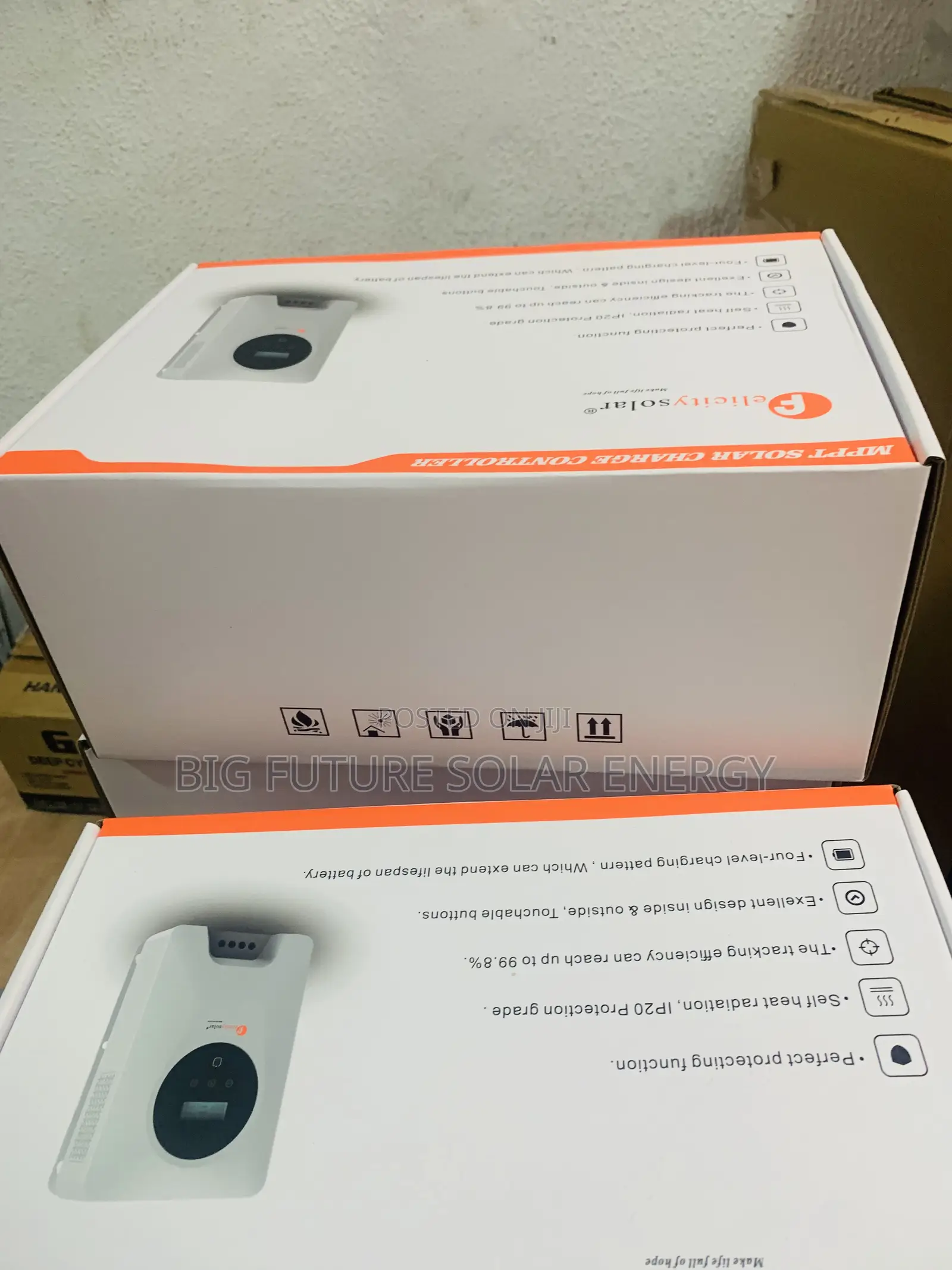 120A MPPT Solar Charge Controller