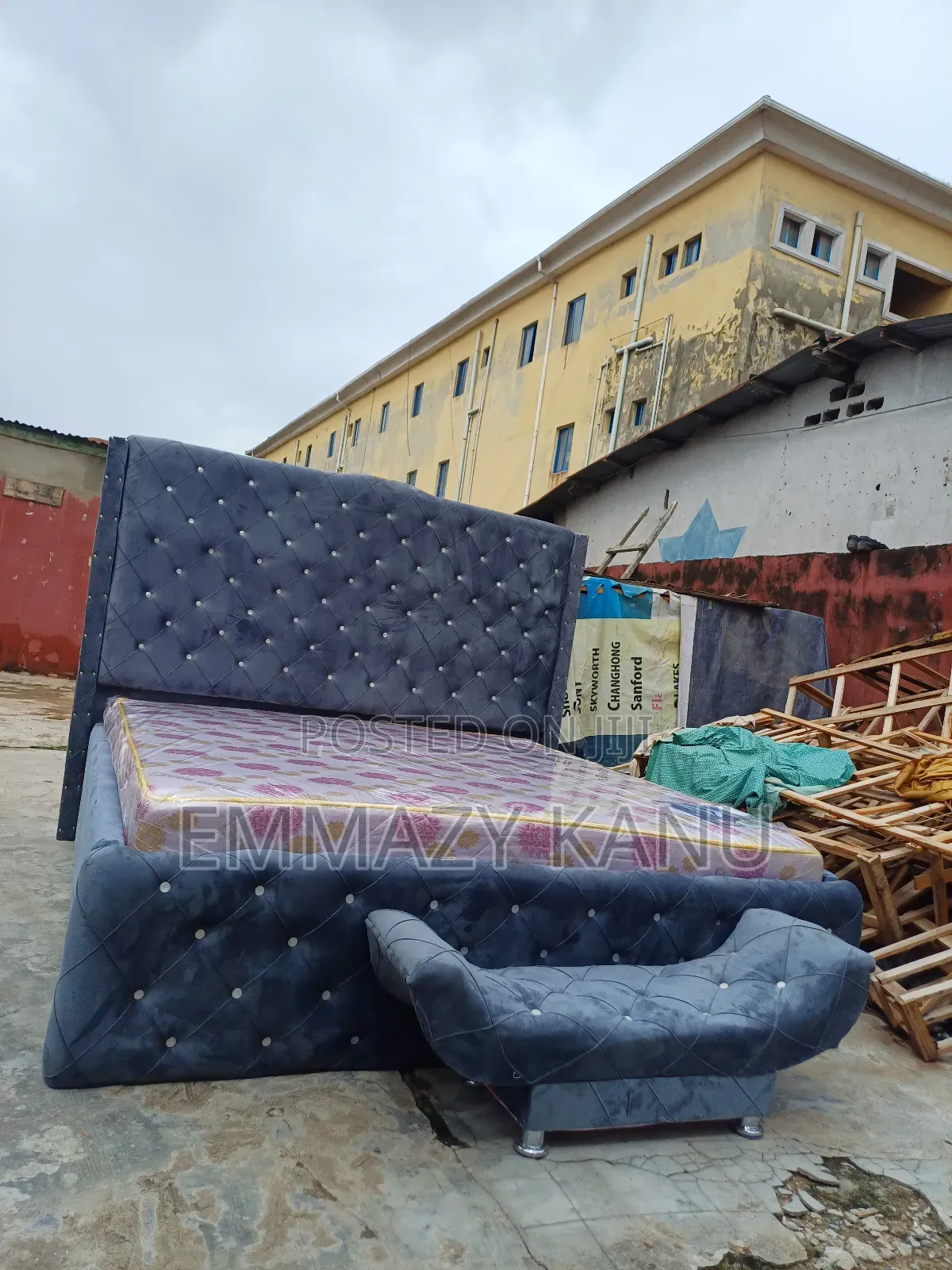 6x6 Bedframe and Mattress